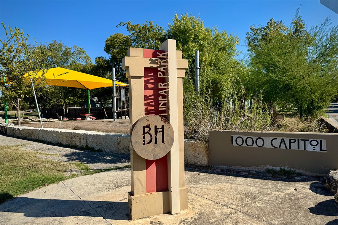 Beacon Hill Park sign