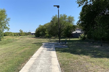 Feather Ridge Picnic Table