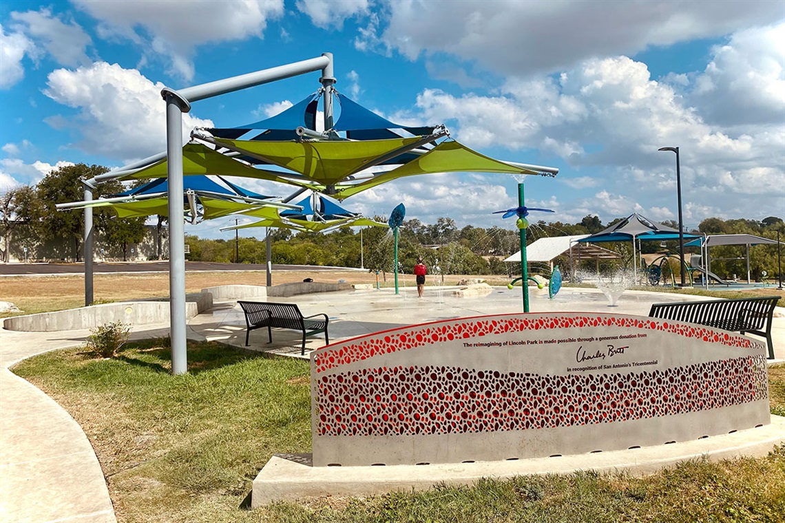 Covered bench and open water fountain area