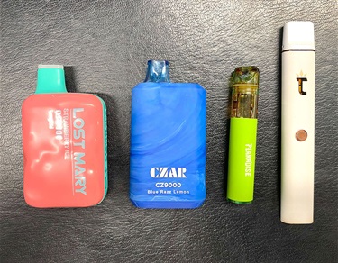 Sample sizes and variety of vapes, non-nicotine, nicotine and thc.