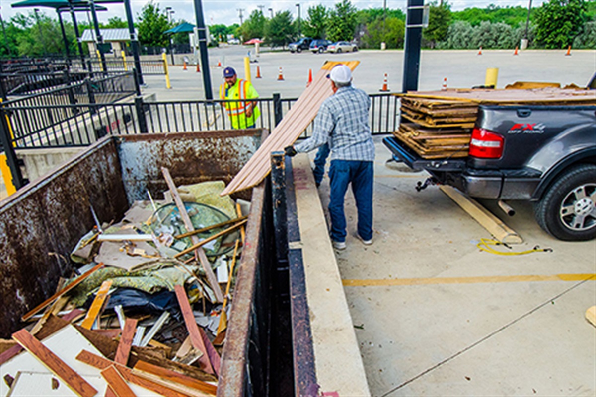 Bulky Item Collection - Waste & Recycling - Canyon Lake, CA